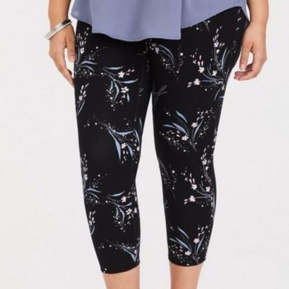 torrid Pants - Torrid | Studio Ponte Slim Crop Pixie Pants Floral Print Pull On Stretch Sz 2X T